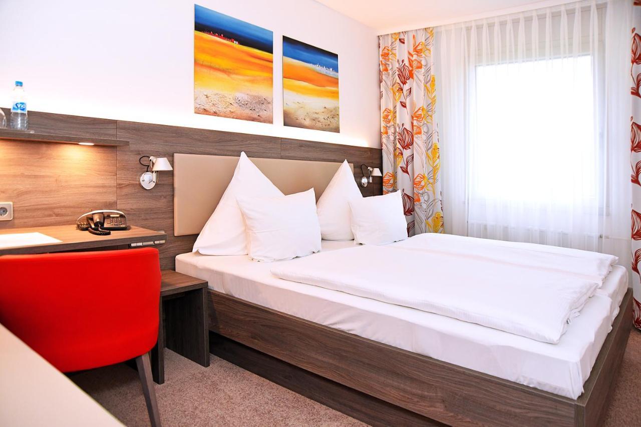 Genohotel Карлсруе Екстер'єр фото